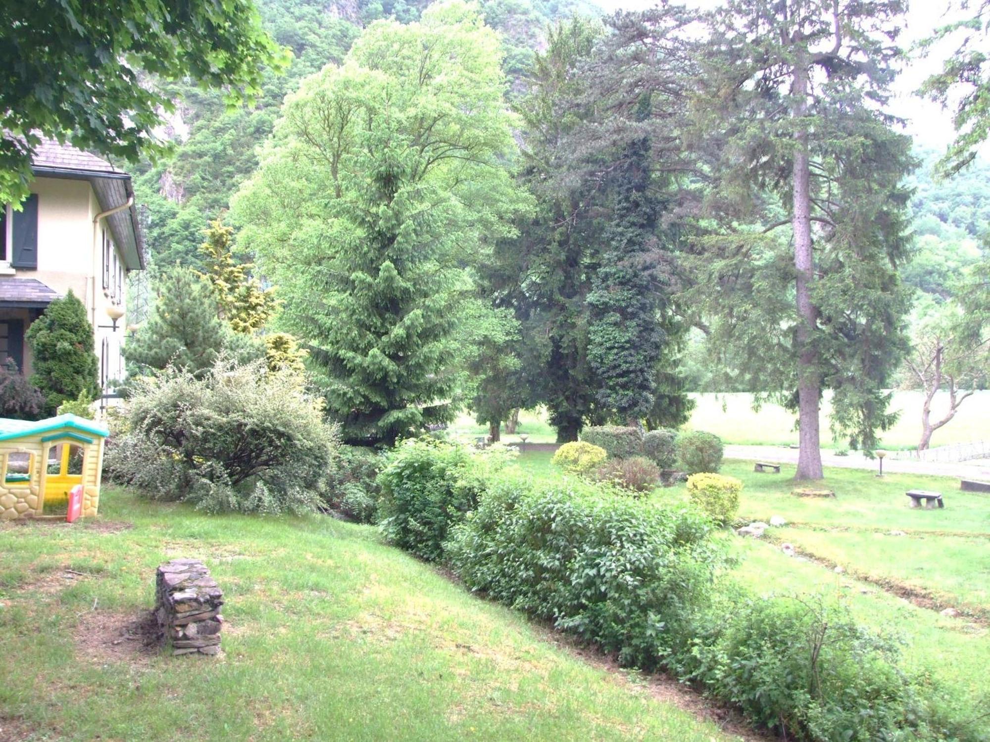 Hotel Du Val D'Aure Cadeac Bagian luar foto