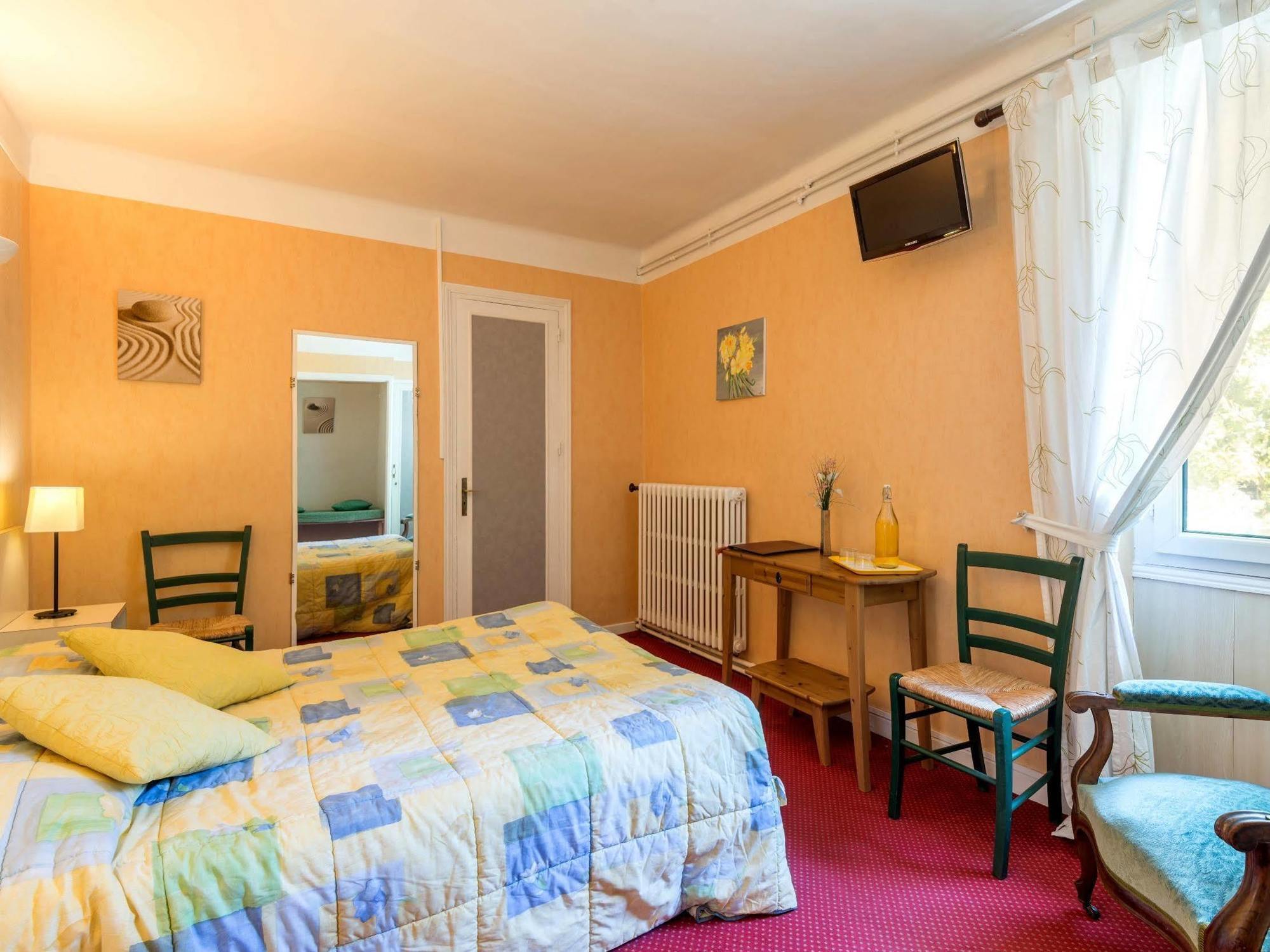 Hotel Du Val D'Aure Cadeac Bagian luar foto
